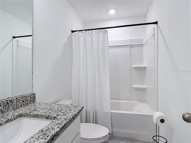 Building Photo - 2542 Grey Hawk Dr