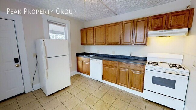 Building Photo - 77-79 E. 7th Avenue-79 E. 7th