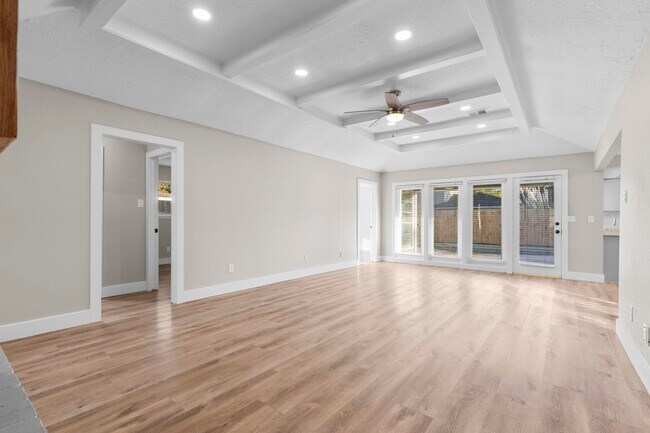 Building Photo - 14007 Overbrook Ln