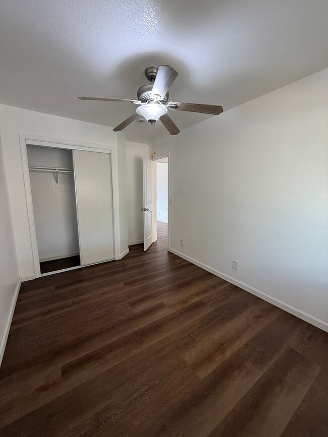 Building Photo - Charming 4-Bedroom Home for Rent in Hesperia, CA!