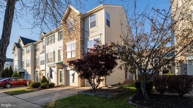 Building Photo - 43520 Laidlow St