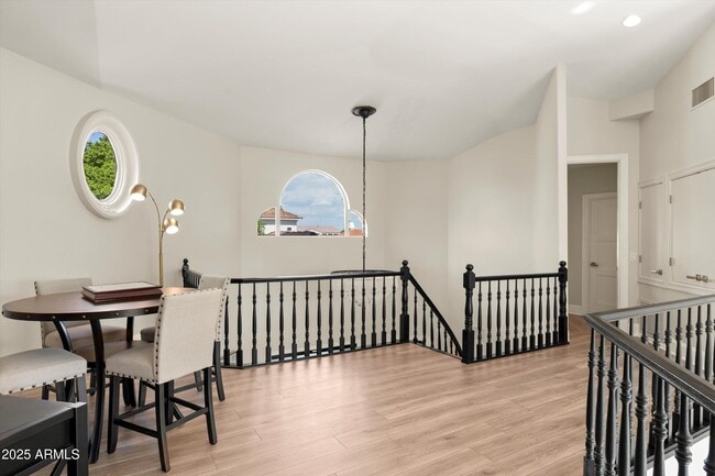 Building Photo - 1407 E Coral Cove Dr