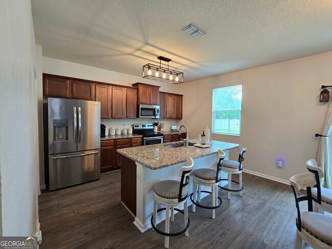 Building Photo - 101 Cedar Breeze Dr