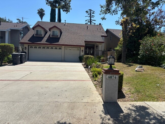 Building Photo - 4074 Old Topanga Canyon Rd