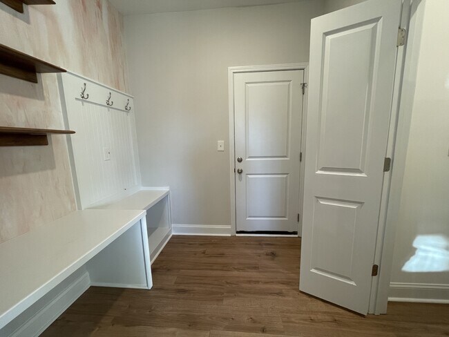 Building Photo - 8640 St Joans Wy