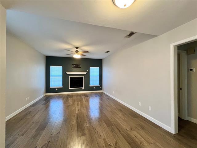 Building Photo - 2028 Parkside Ct