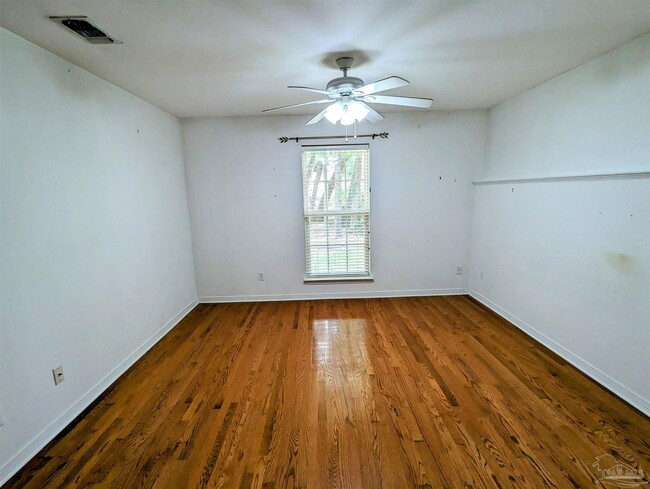 Building Photo - 9150 Stillbridge Ln