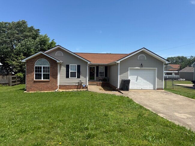 Primary Photo - 513 Gainey Dr