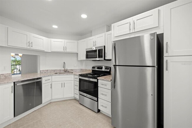Building Photo - 8699 Bardmoor Blvd