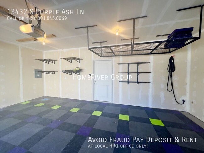 Building Photo - Beautiful Town Home For Rent!!
