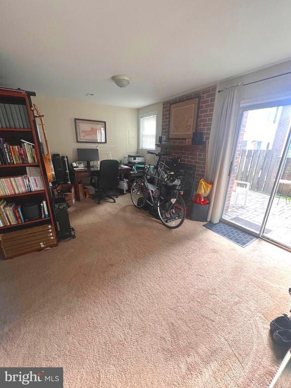 Building Photo - 2113 N Tazewell Ct