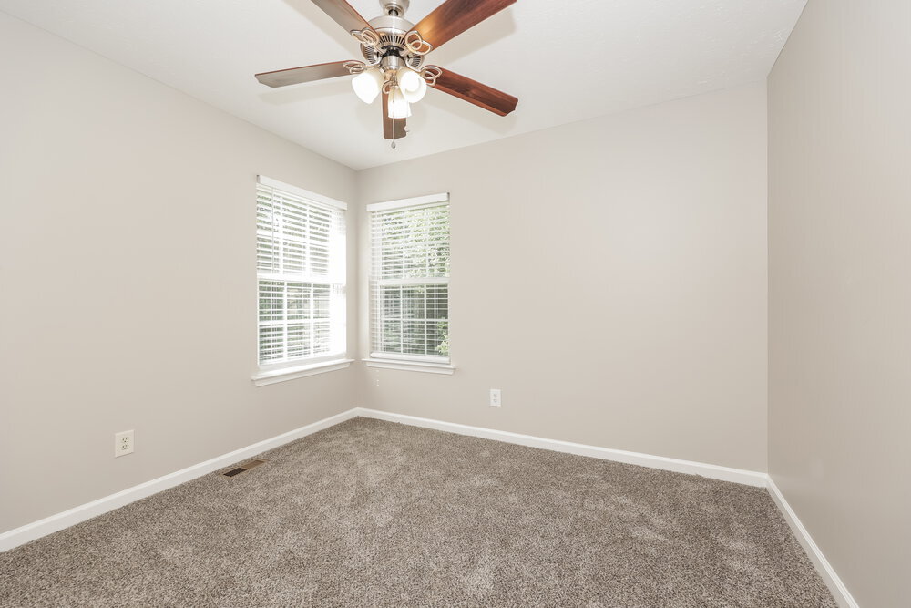 Building Photo - 1505 Chestnut Oak Dr