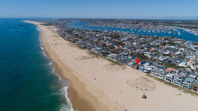Building Photo - 2124 E Oceanfront