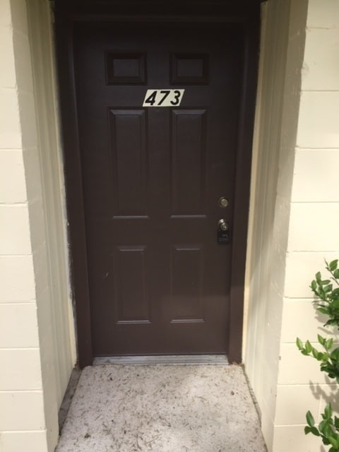 Building Photo - Cozy 2-Bedroom Duplex in Longwood – Availa...