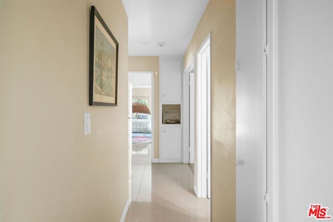 Building Photo - 3194 Rossini Pl