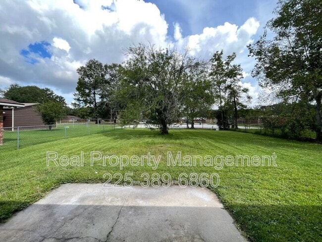 Building Photo - 7921 Greenwell St