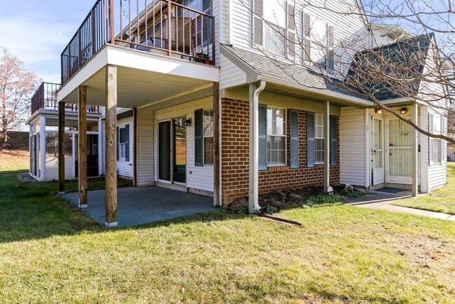 Building Photo - 7036 Basswood Rd