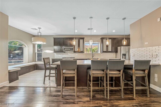 Building Photo - 2583 Mizzoni Cir