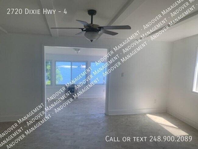 Building Photo - Silver Lake Apartments with Lake Views