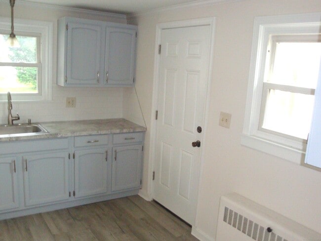 Building Photo - 139 Crescent Dr