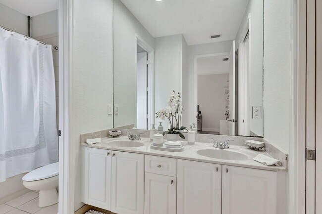 Building Photo - 193 Sedona Way