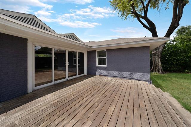 Building Photo - 10208 San Lorenzo Dr