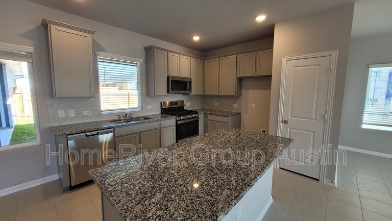 Building Photo - 200 Doc Johns Dr