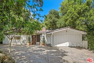 Building Photo - 1827 Old Ranch Rd