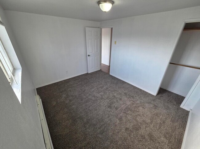 BR2 - 258 Knolls Vista Dr