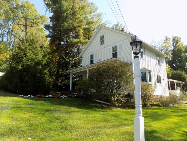 Primary Photo - 6 Hillside Ave