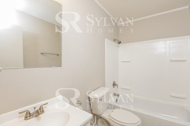 Building Photo - Prepare to fall in love with this 4 bedroom, 2 bathroom home