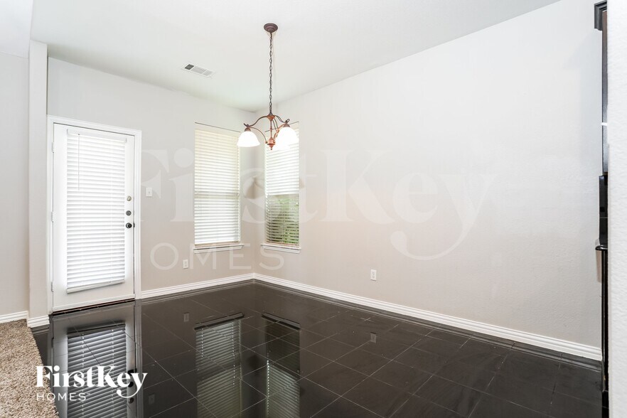 Building Photo - 1209 Wentwood Dr