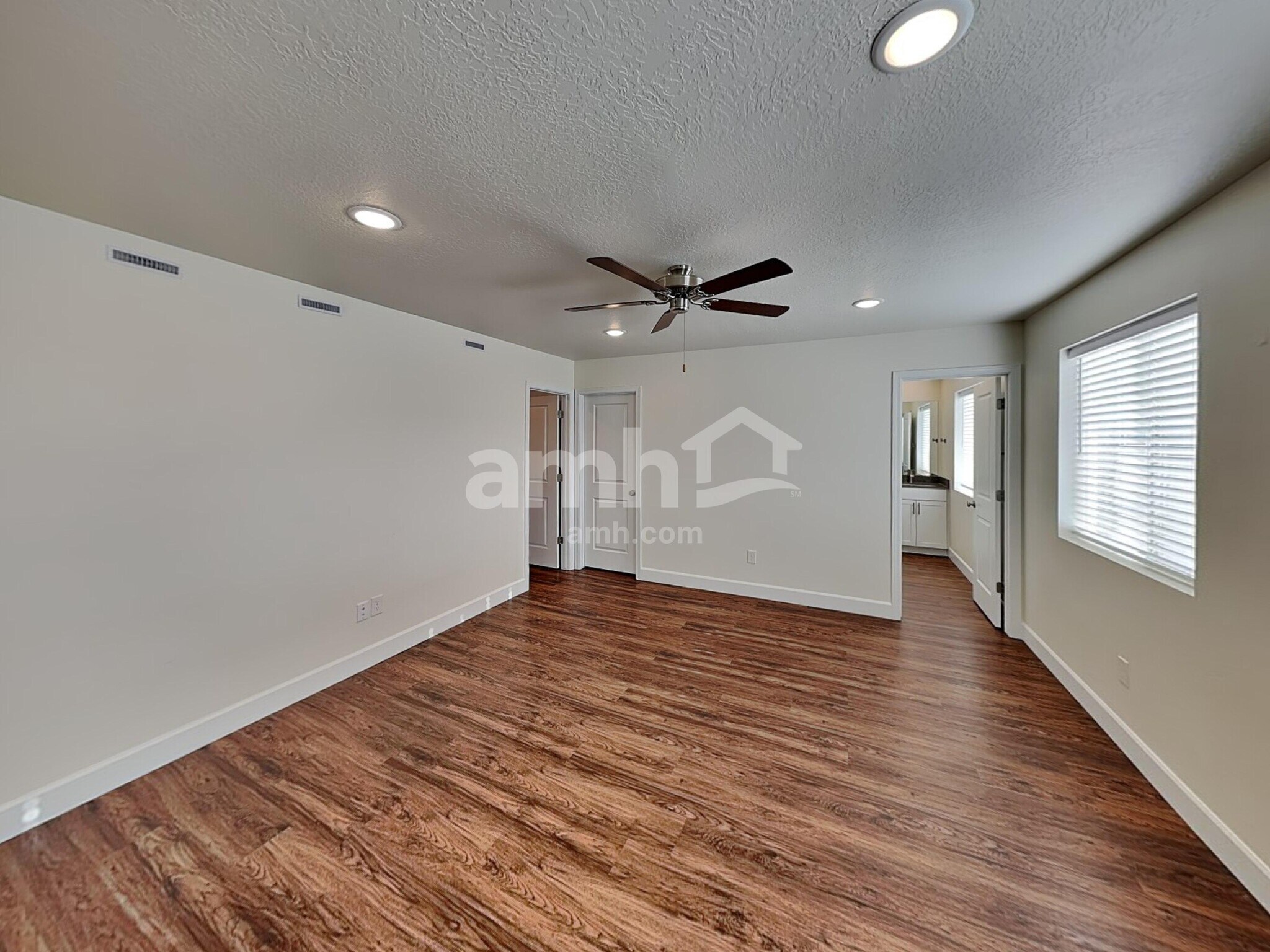 Building Photo - 4316 N Poplar St