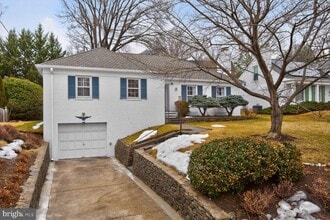 Building Photo - 4709 River Rd