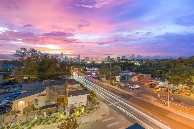 Building Photo - 1600 S 1st St