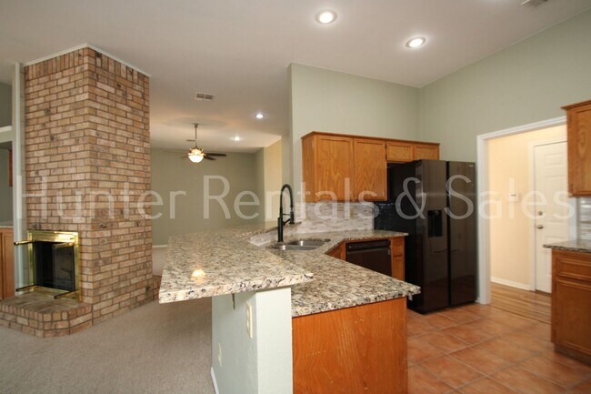 Building Photo - Sweet Like Honey!