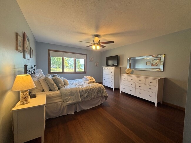 Building Photo - 14 Songbird Ln