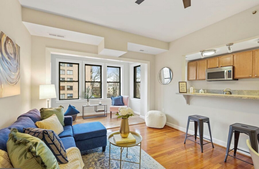 Building Photo - 3900 14th St NW