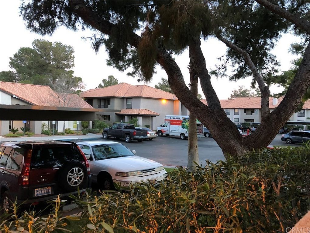 Building Photo - 2606 S Durango Dr