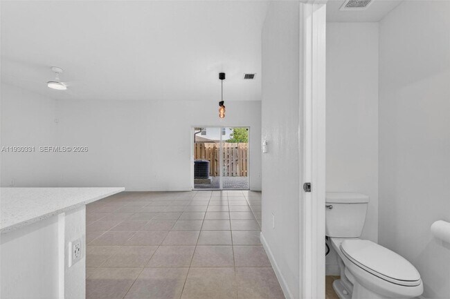 Building Photo - 26450 SW 148th Ct