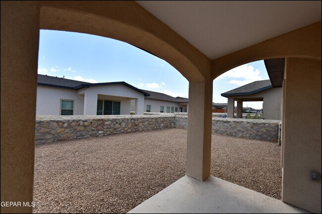 Building Photo - 142 Ruth Trl