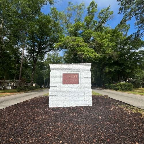 Building Photo - 200 Falcon Dr