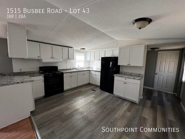 Building Photo - 1515 Busbee Rd