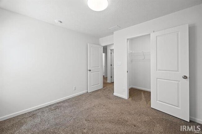 Building Photo - 6471 Wallingford St