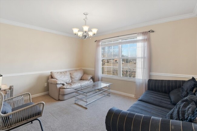 Building Photo - 705 Bergamot Dr