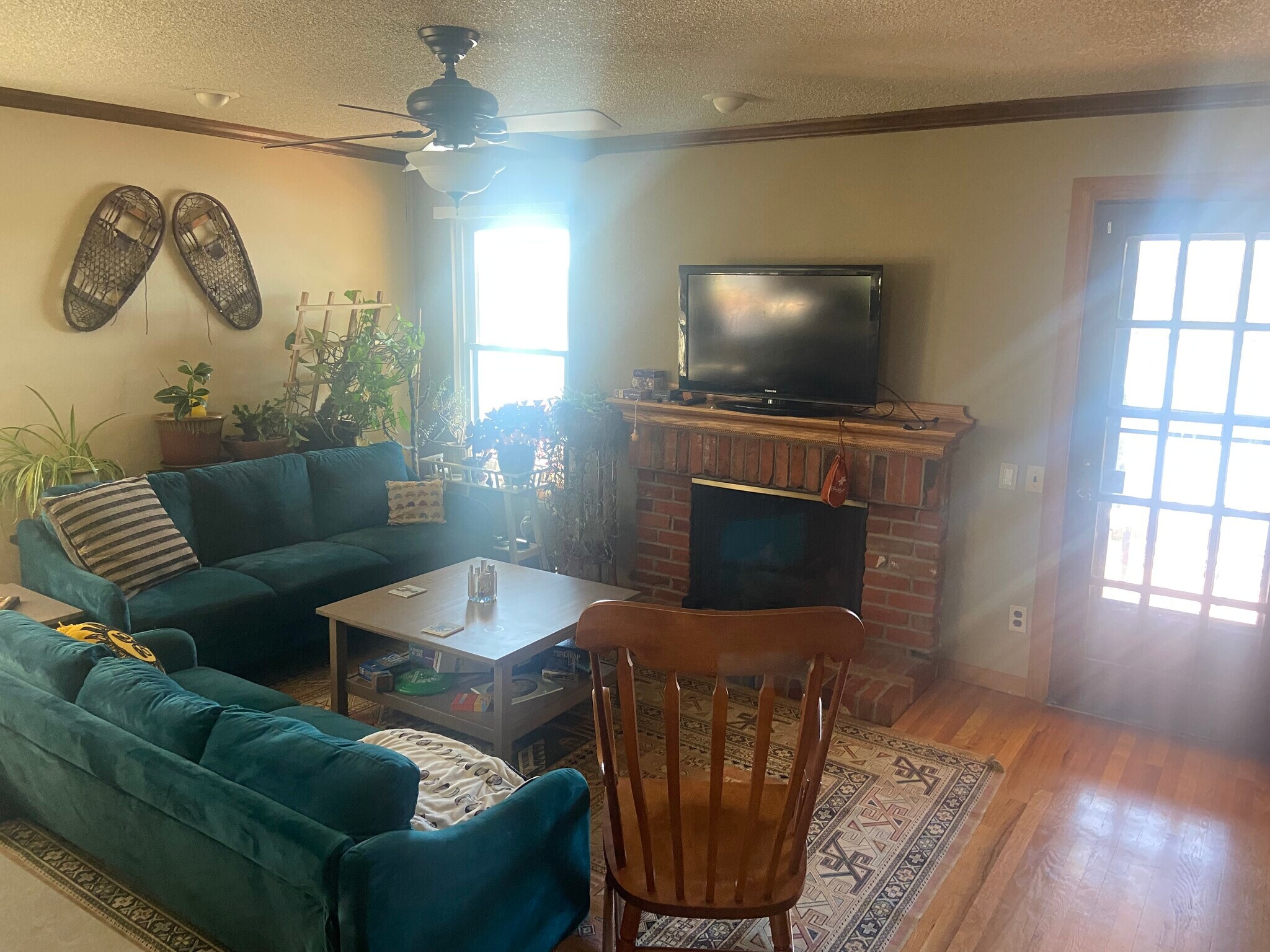 Main floor family room - 8520 W 81st Dr