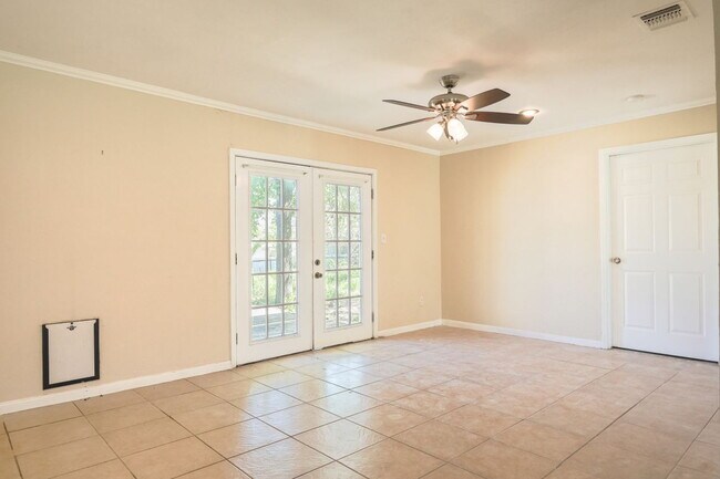 Building Photo - 24306 Romin Dr