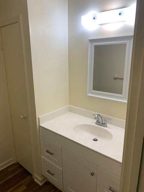 Building Photo - 3898 Laurelhill Ln