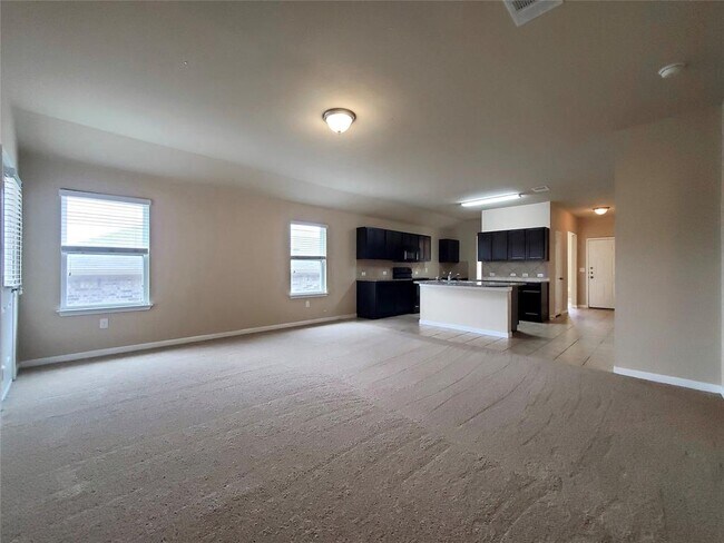 Building Photo - 6001 Roderick Dr