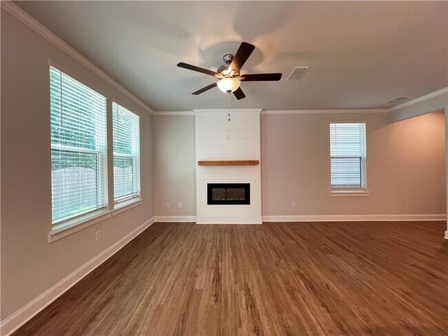 Building Photo - 713 Stickley Oak Way